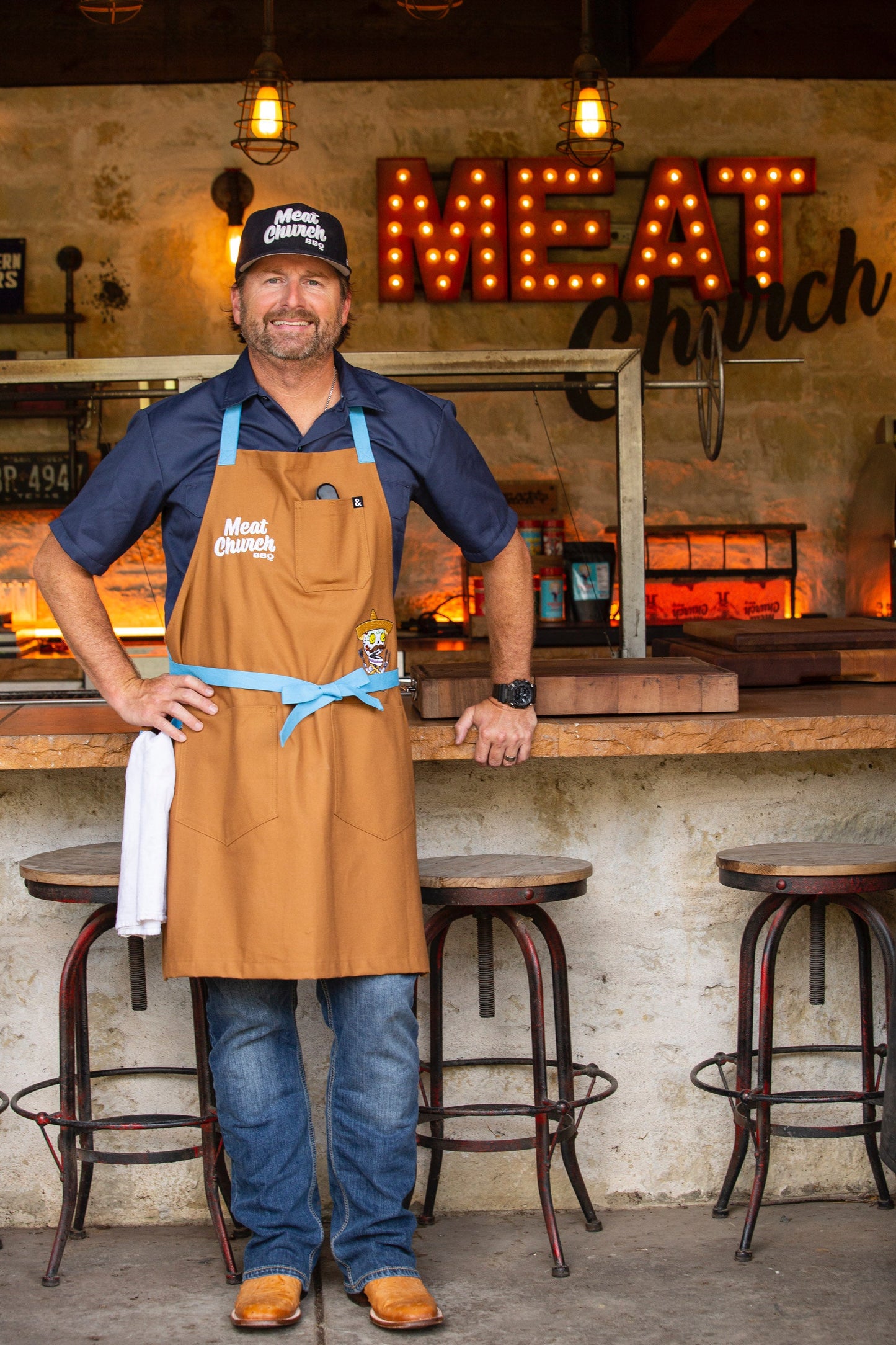hedley-and-bennett-meat-church-apron-duck-tan-p5 image_912805a7-8b3f-48b2-8698-64cb1afdc18a.jpg
